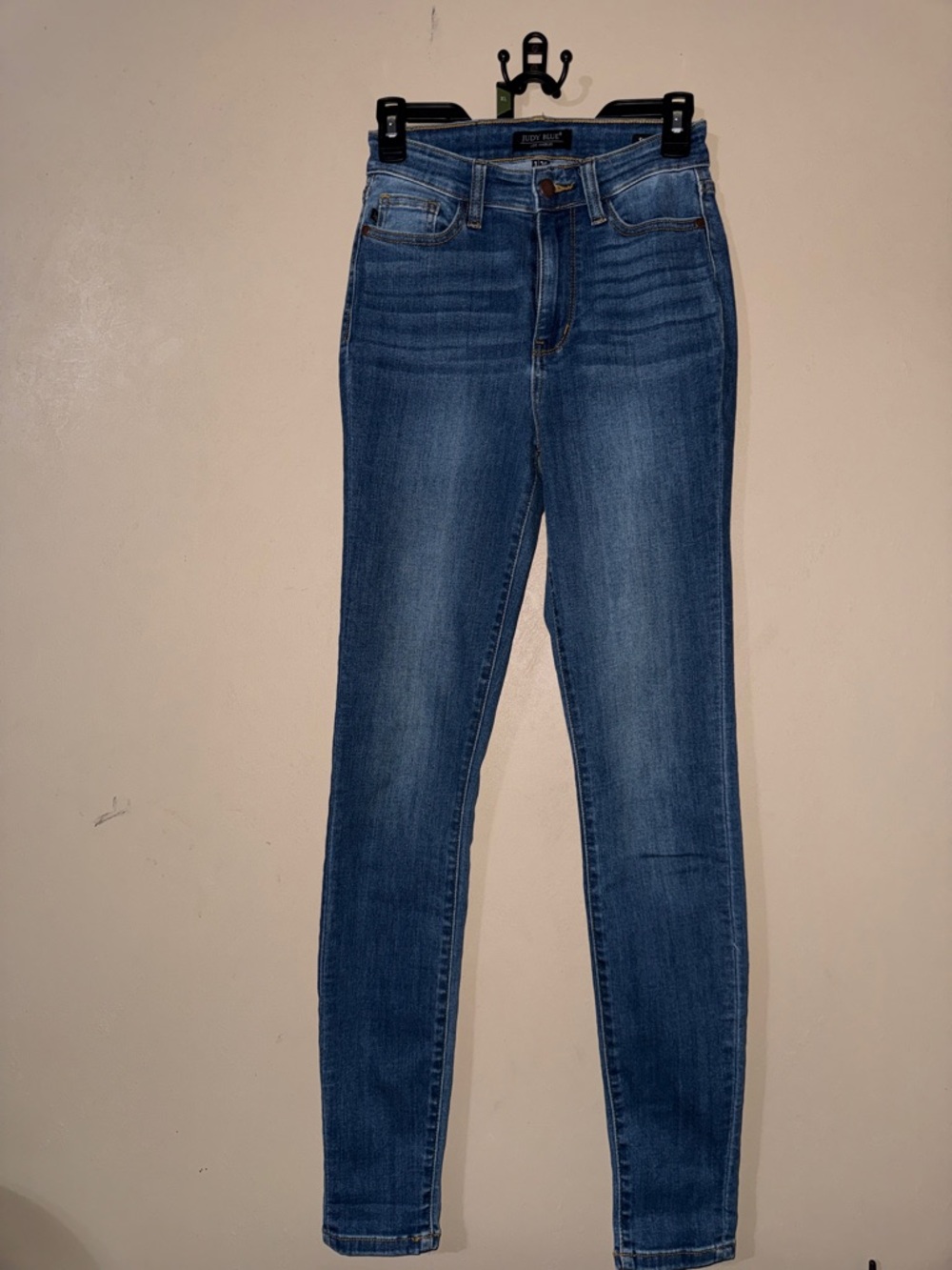 Judy Blue Medium Blue High-Rise Skinny Jeans